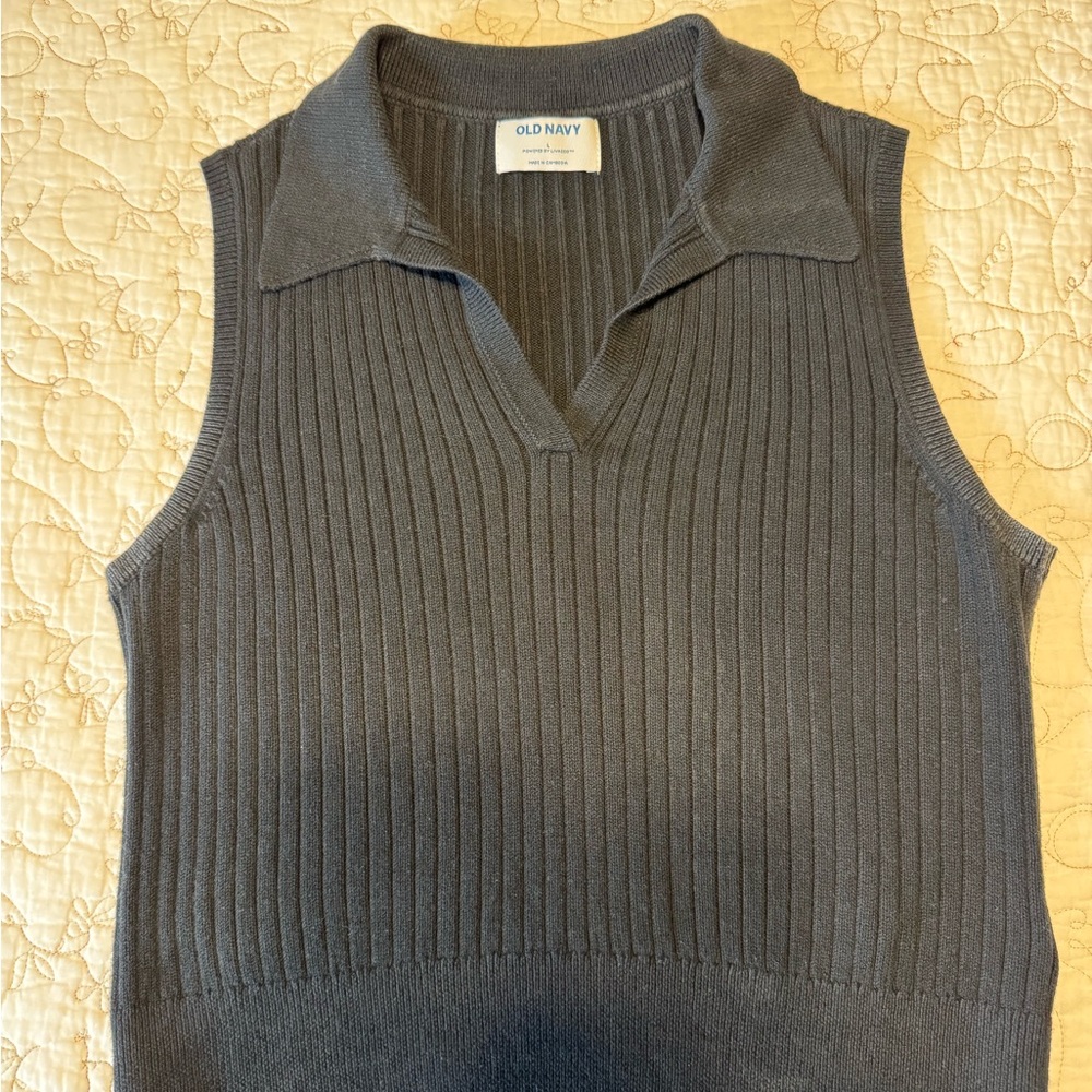 Old Navy Charcoal Ribbed Knit Top
